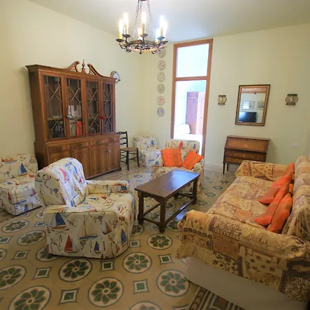 Casa Parisi *